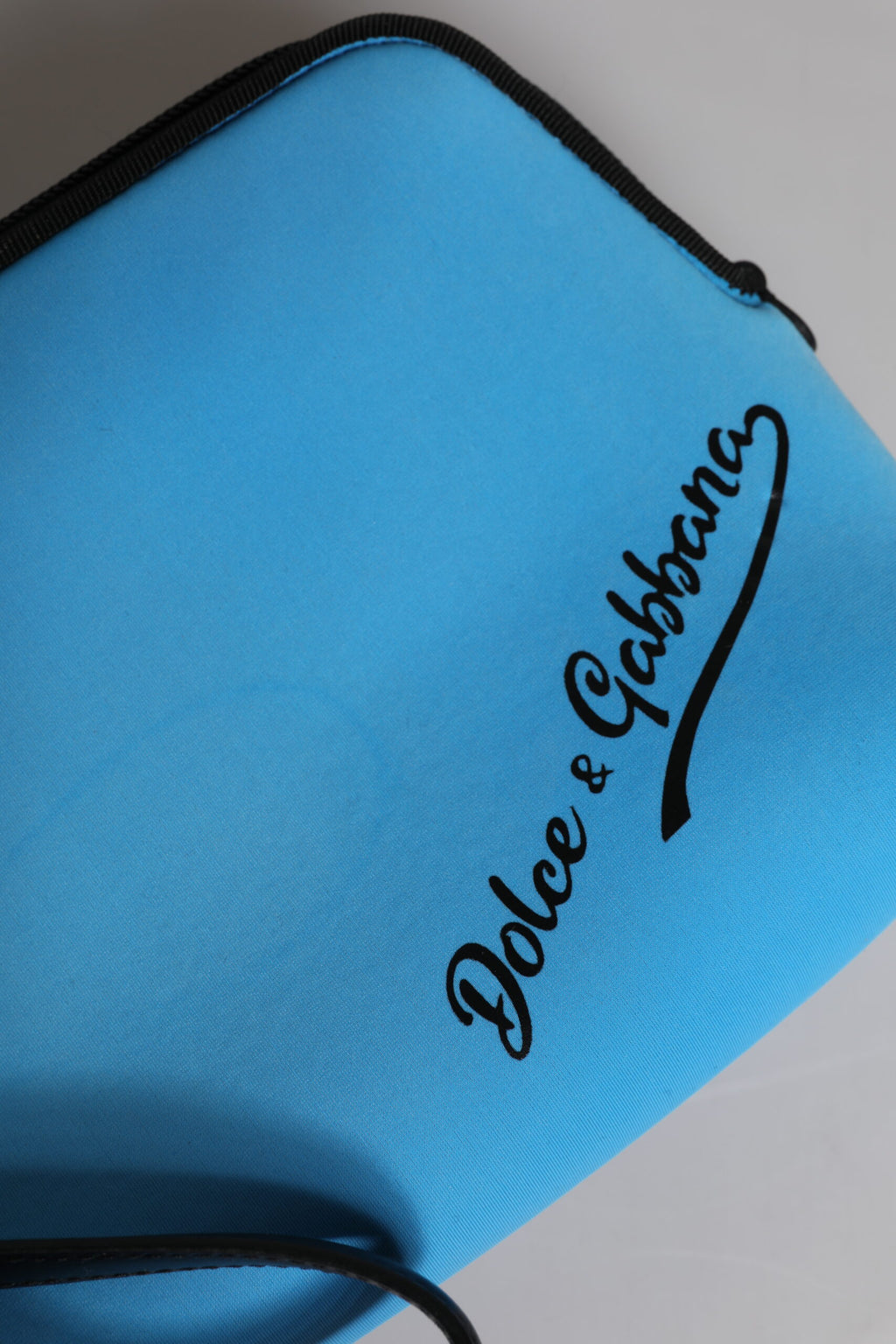 Pochette Dolce & Gabbana Blue DG Logo imprimé avec fermeture éclair, sac à main élégant pour accessoires.