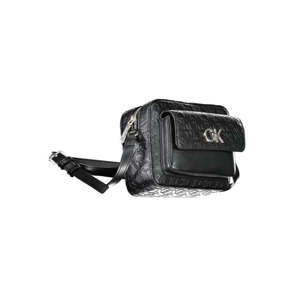 Sac à main pour femmes Calvin Klein en polyester noir, sac à épaule élégant avec détails modernes.