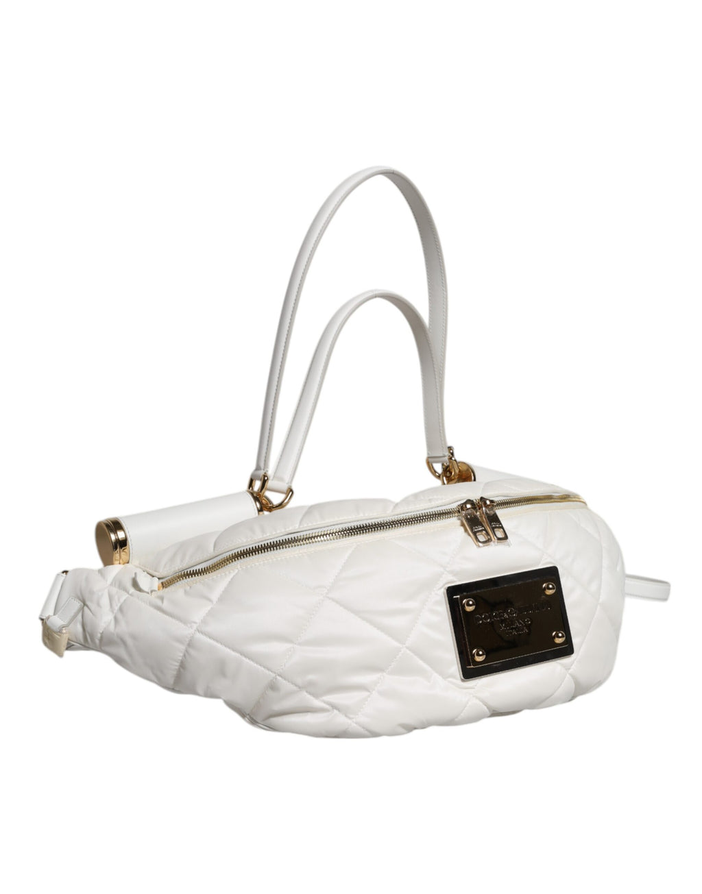 Ce sac banane Dolce & Gabbana blanc matelassé avec logo en plaque, poche à la taille et design élégant.
