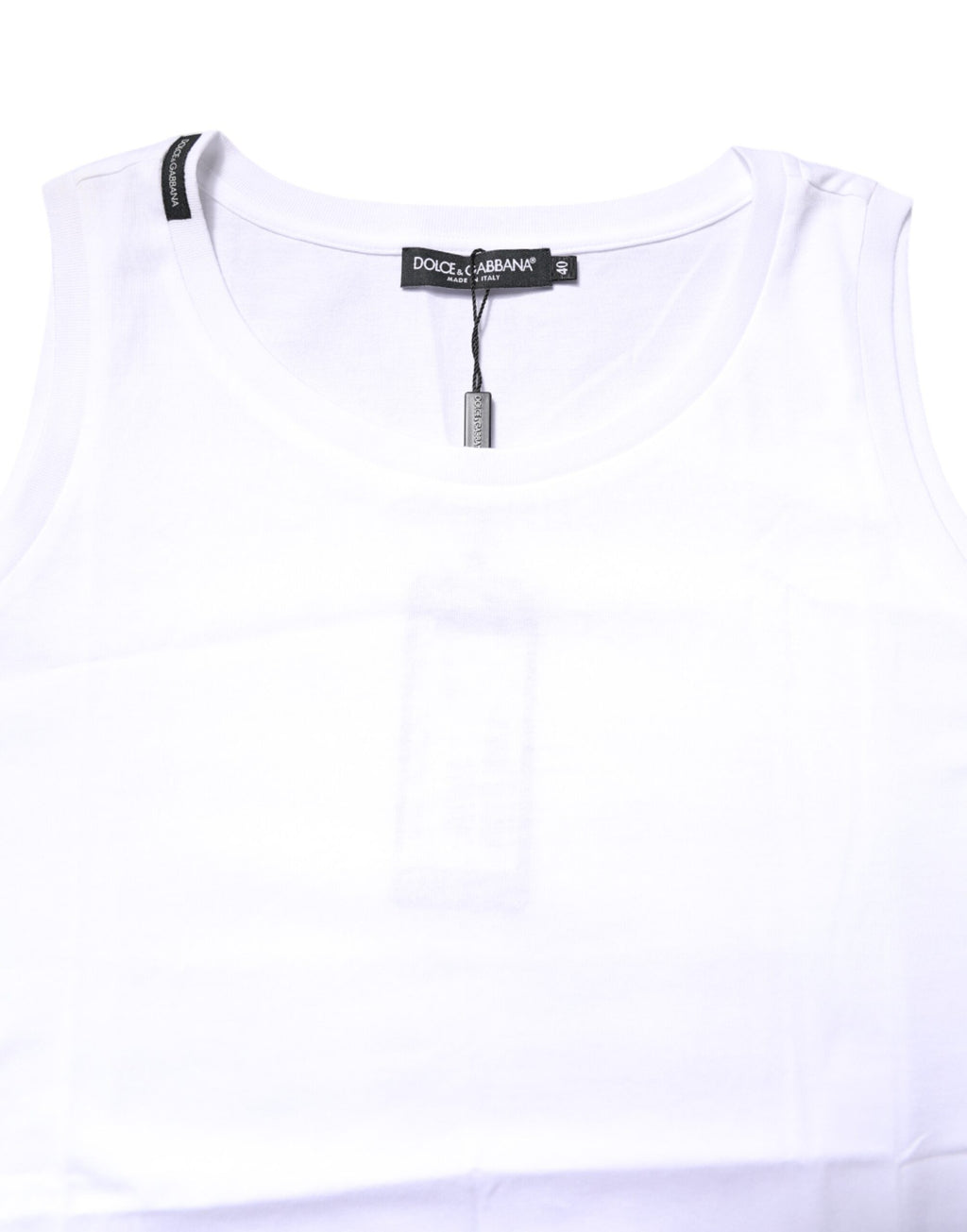 T-shirt sans manches en coton blanc Dolce & Gabbana avec col rond, mode élégante et confortable, vue de face.