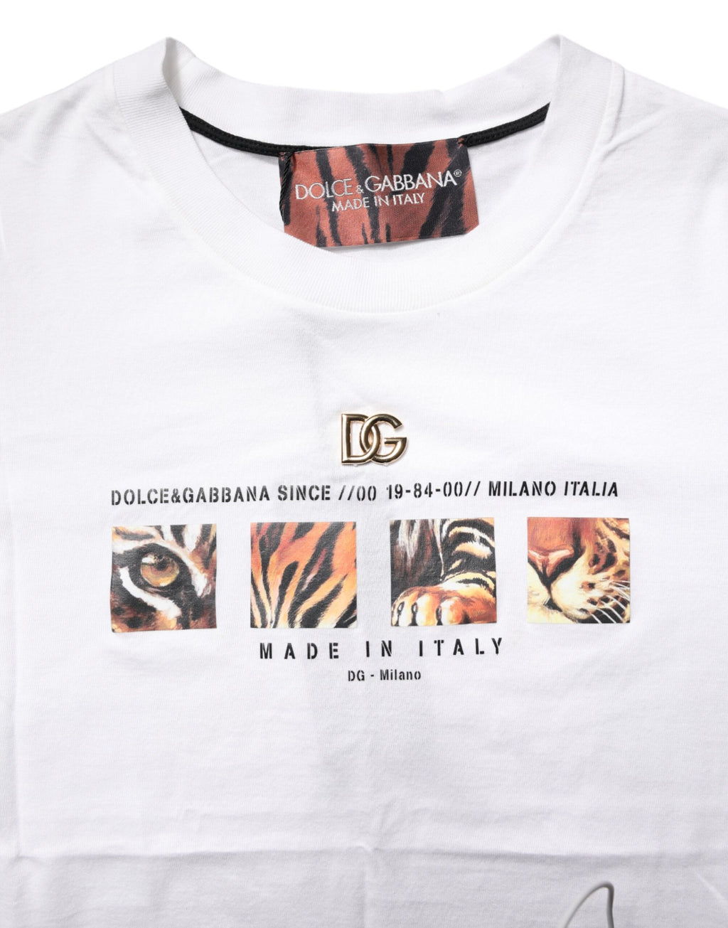 T-shirt blanc en coton avec imprimé graphique de Dolce & Gabbana, col rond, style décontracté.