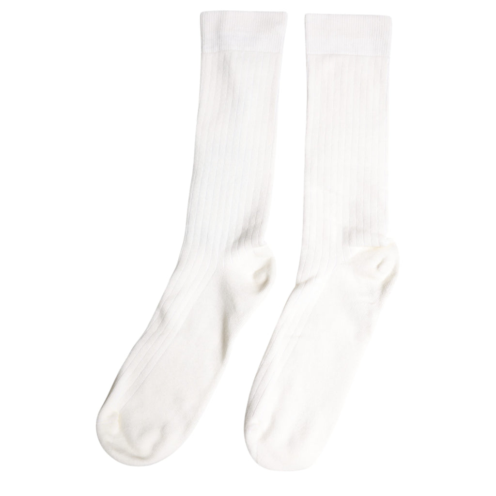 Chaussettes blanches en coton de longueur mi-mollet pour homme de la marque Dolce & Gabbana, élégantes et confortables.