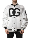 Veste bomber polyester blanche Dolce & Gabbana avec logo DG, col montant et poches latérales, style décontracté élégant.