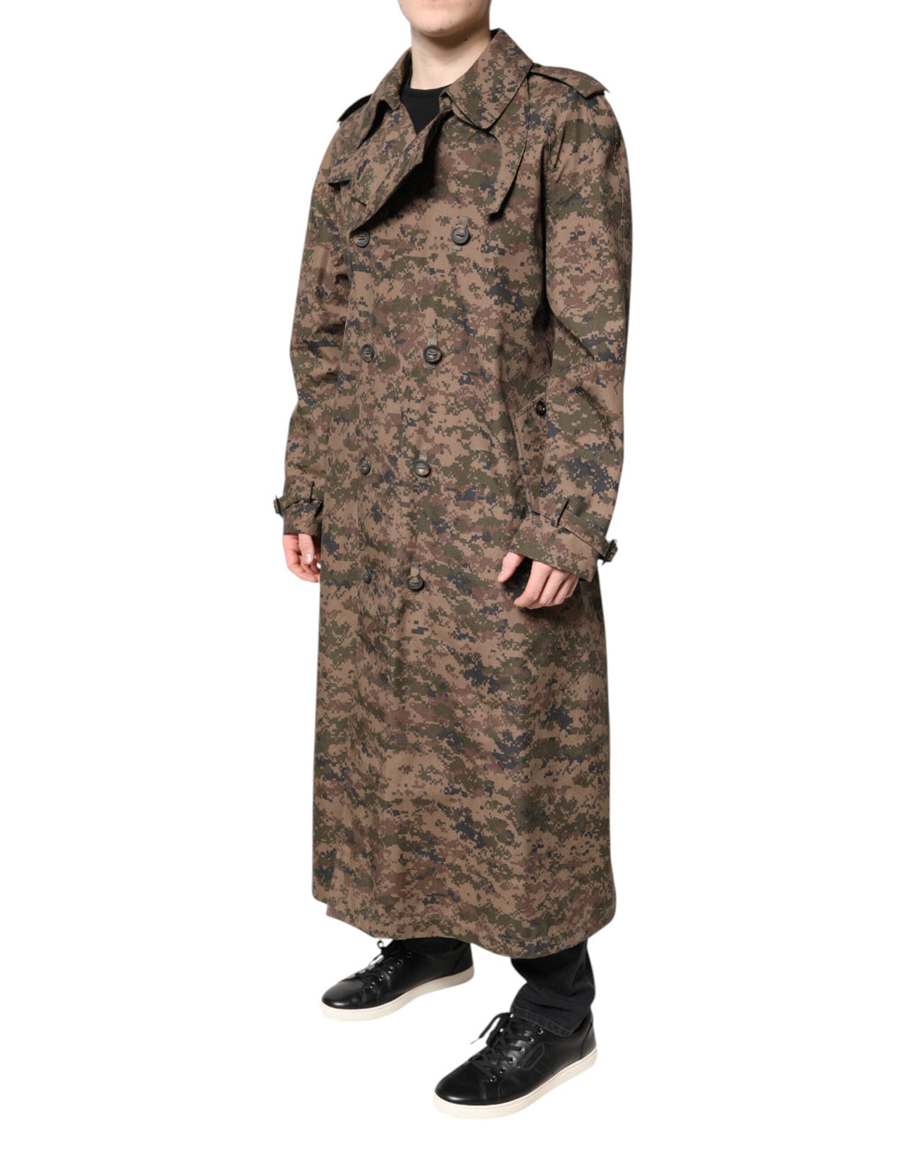 Doudoune Dolce & Gabbana multicolore avec motif camouflage, double boutonnage, coupe élégante et détails sophistiqués.