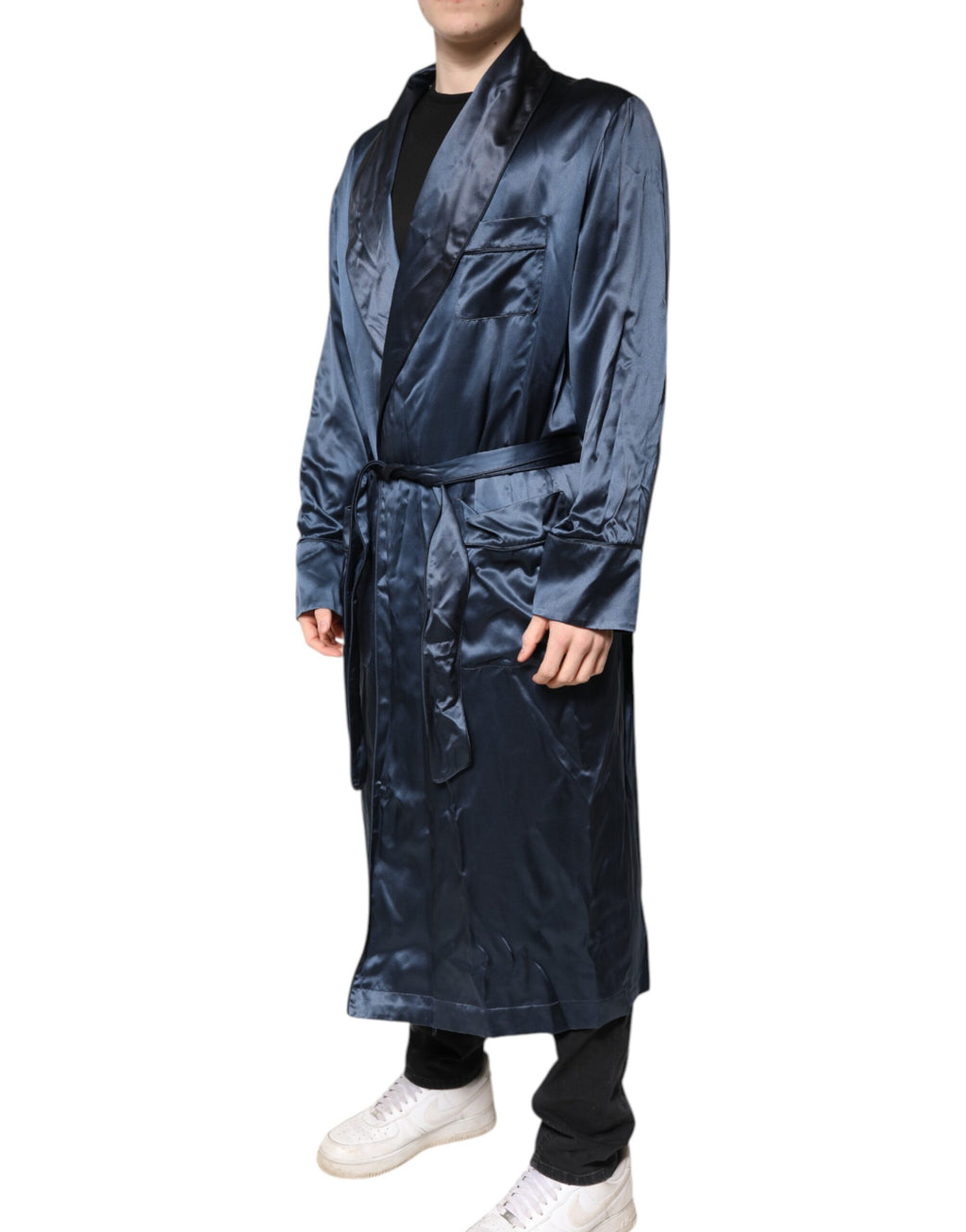 Robe de chambre homme en soie bleue Dolce & Gabbana, veste de robe élégante et confortable, avec ceinture et manches longues.