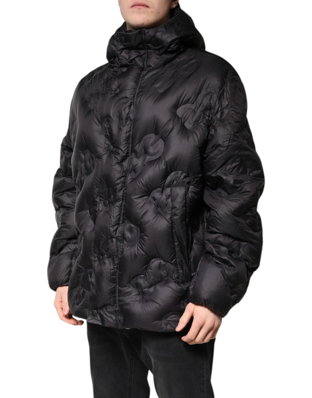 Veste parka noire à capuche Dolce & Gabbana, manteau d'hiver élégant avec fermeture éclair et détails stylés.