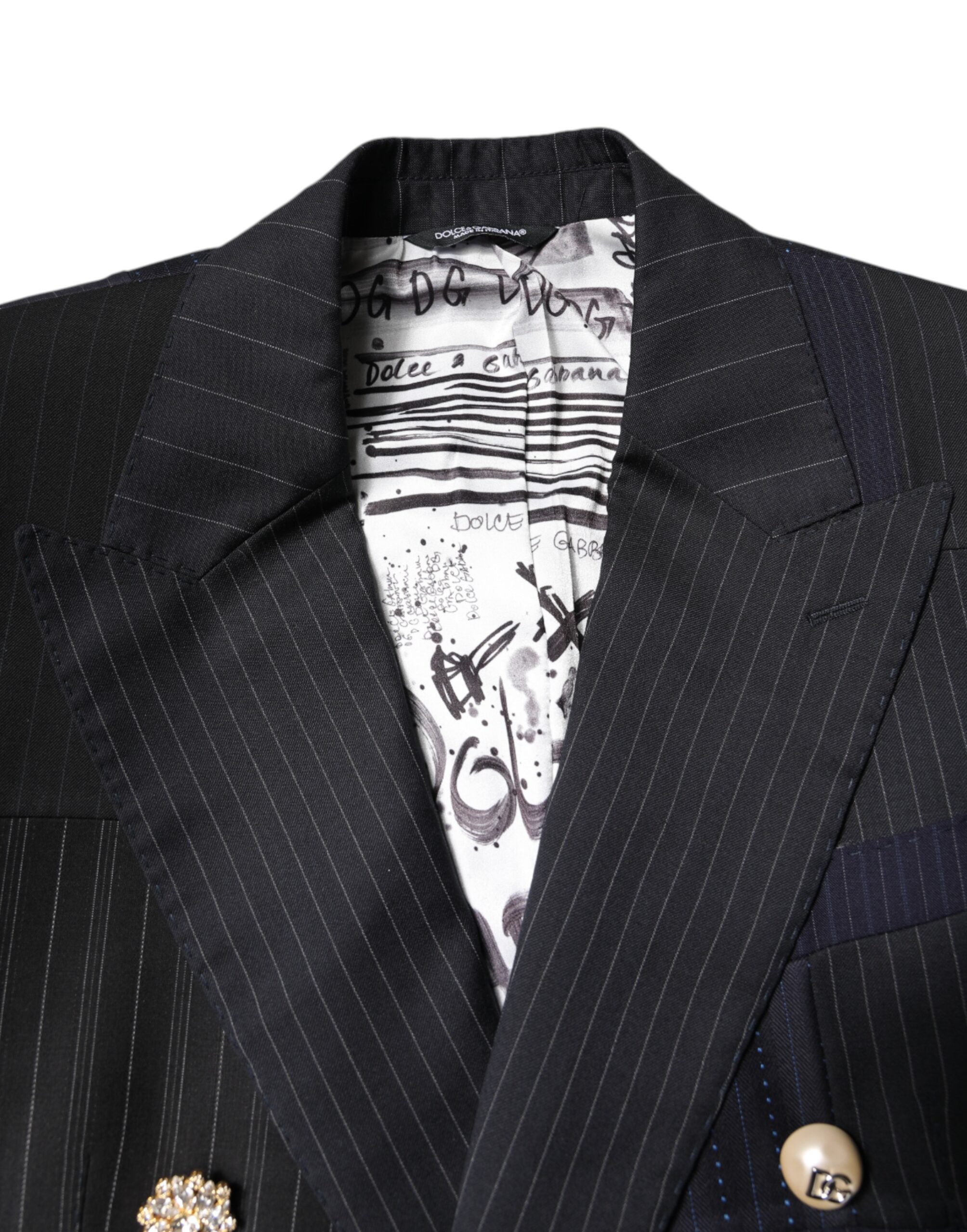 Veste blazer Dolce & Gabbana en patchwork multicolore, élégante et tendance, visible en détail sur cette image.