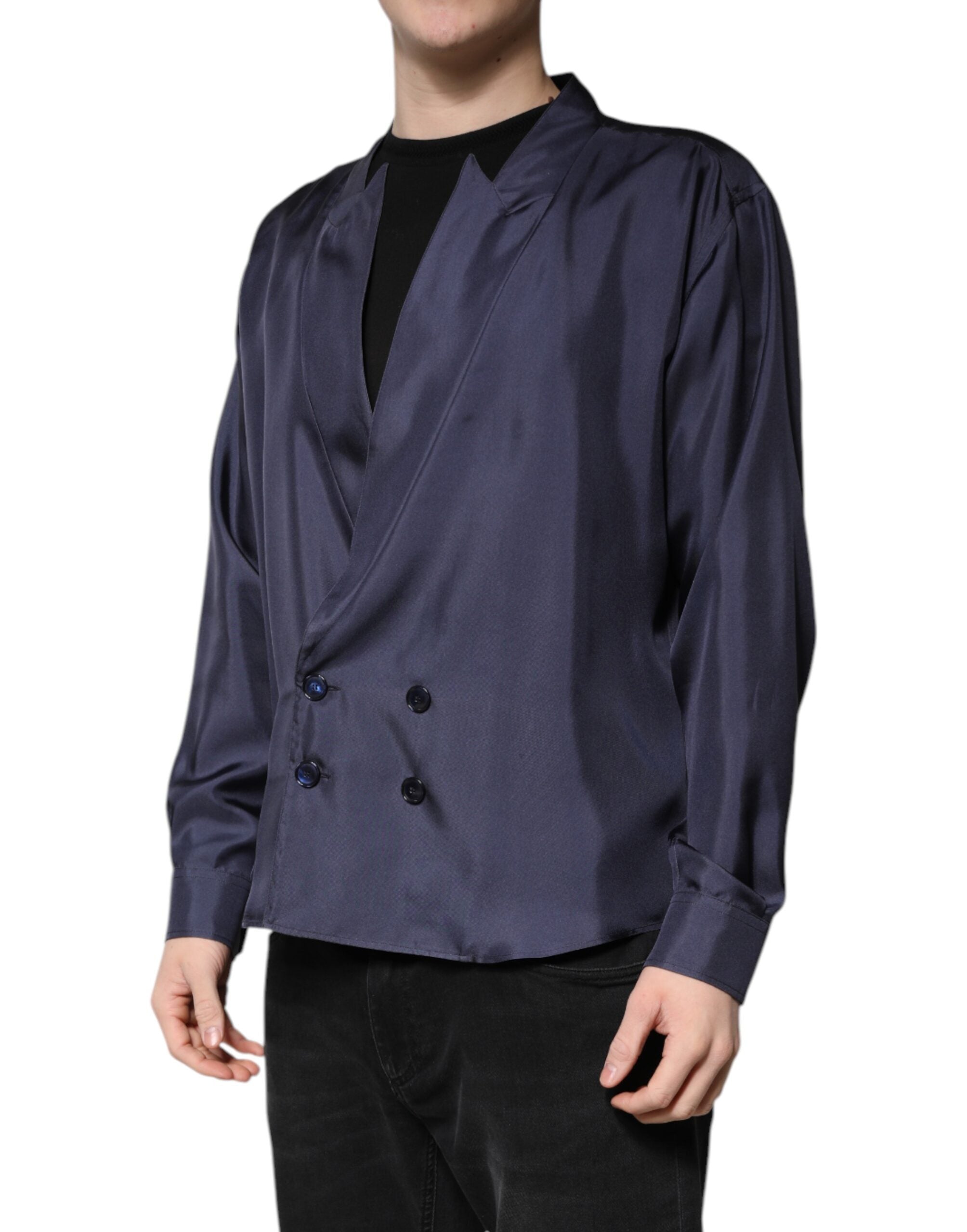 Chemise en soie bleu foncé à double boutonnage Dolce & Gabbana, vue de face avec col et boutons visibles.