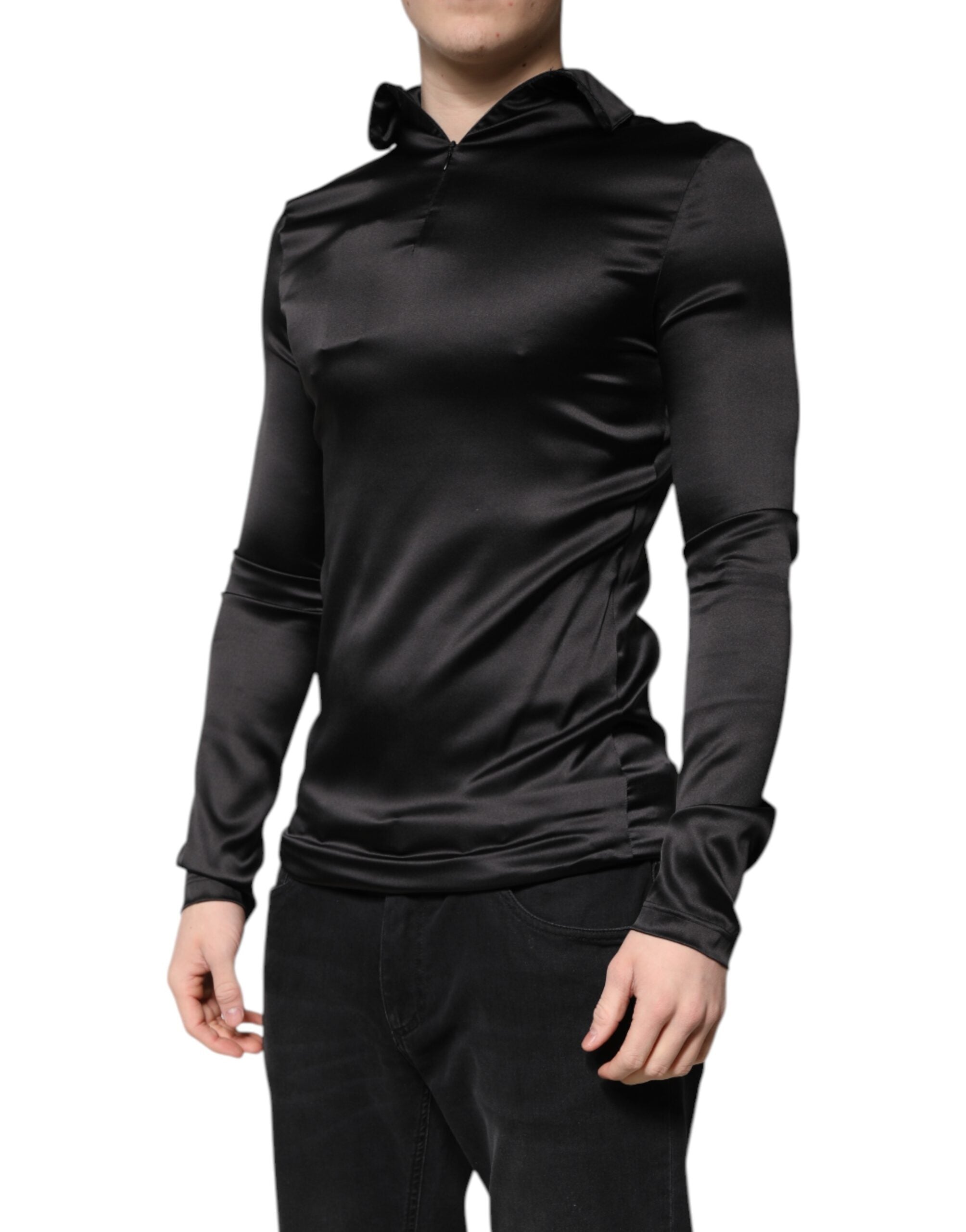 Pull noir en soie Dolce & Gabbana pour homme, col roulé élégant et confortable, vue de face sur fond blanc.