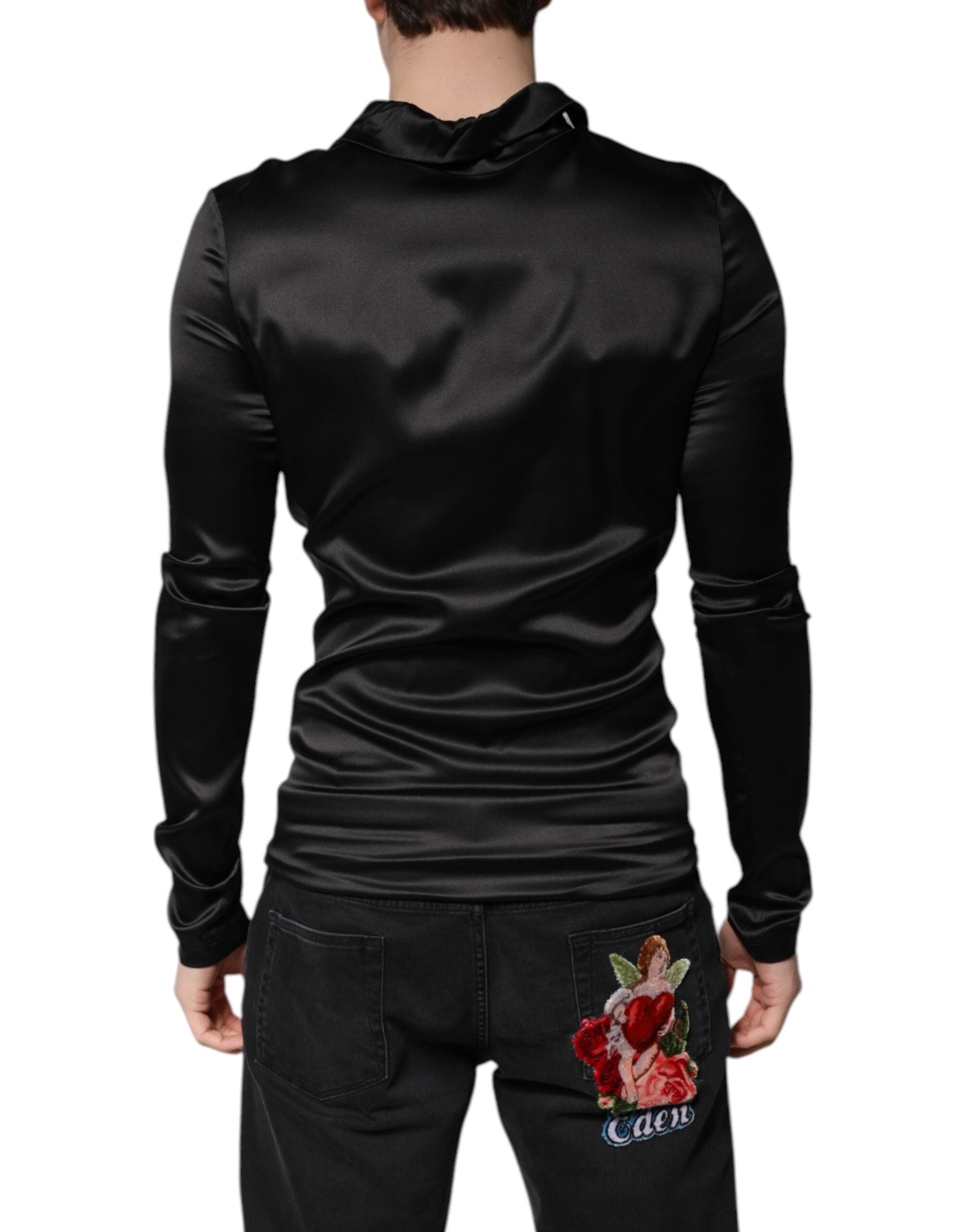 Pull en soie noir Dolce & Gabbana pour homme, col roulé élégant et ajusté, parfait pour un style sophistiqué.