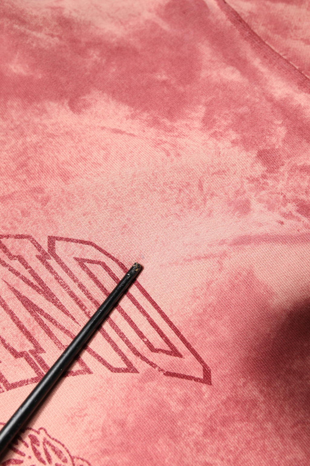 Sweat à capuche rose Dolce & Gabbana DG MILANO, pull en molleton avec logo imprimé, style décontracté et moderne.