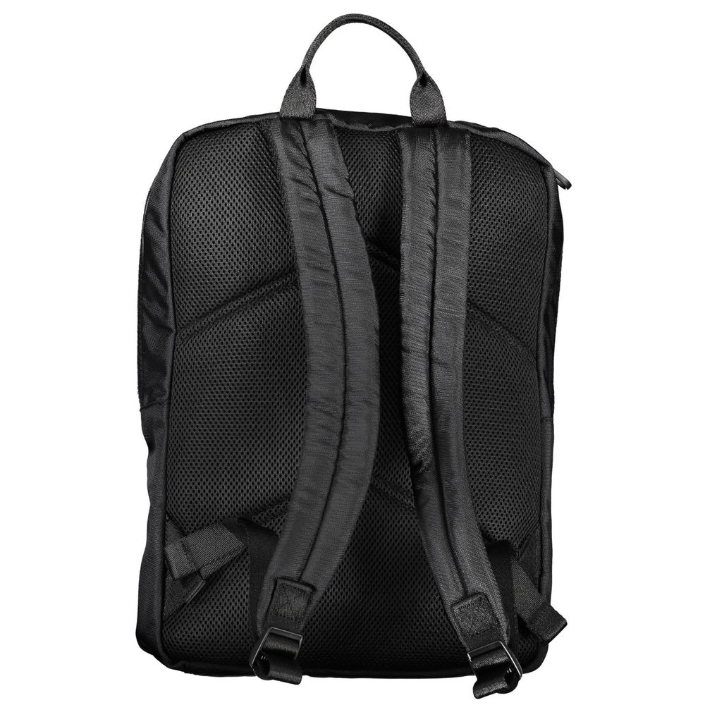 Sac à dos pour homme Calvin Klein en polyester noir, avec compartiments et logo discret, idéal pour un look moderne et pratique.