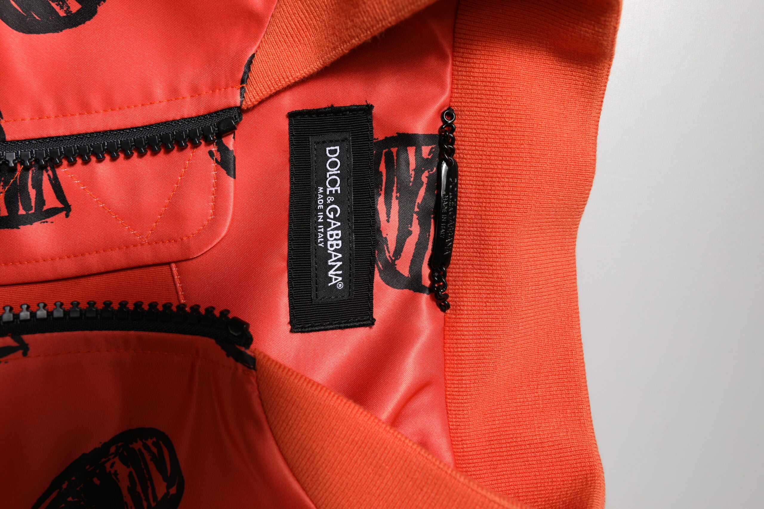 Veste bomber pour homme Dolce & Gabbana Orange DG Heart à fermeture éclair intégrale, style moderne et tendance.