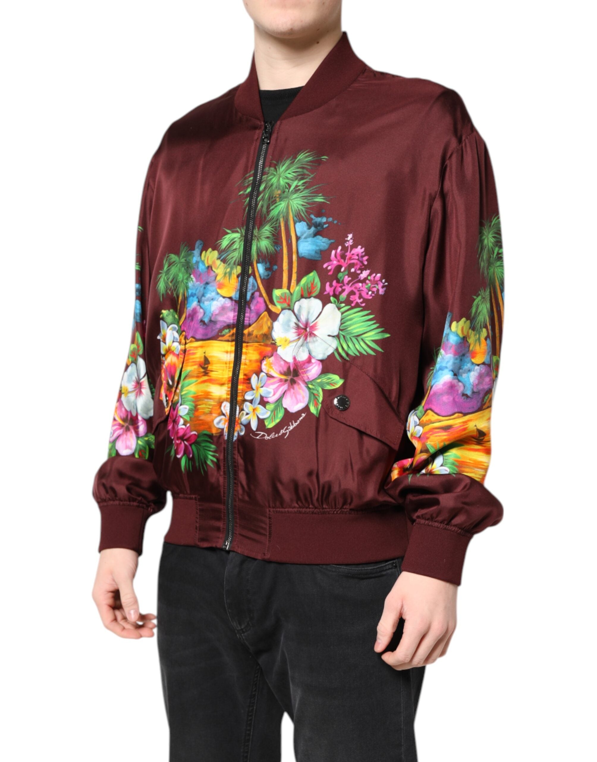 Veste bomber Dolce & Gabbana à fermeture éclair, bordeaux avec imprimé floral complet, style élégant et tendance.