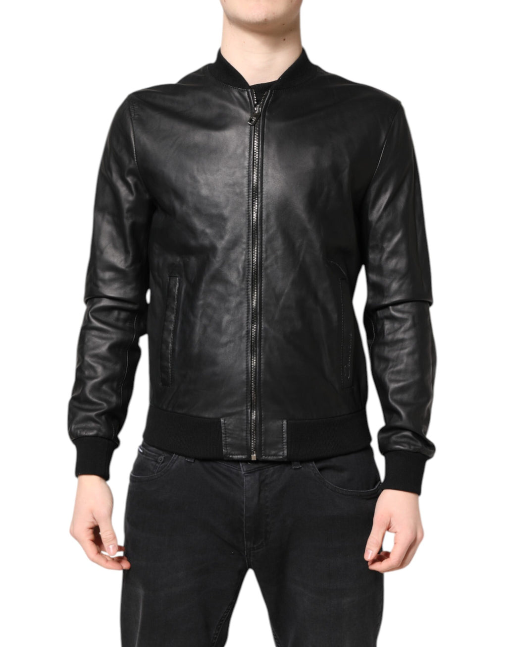 Veste noire en cuir d'agneau Dolce & Gabbana, style biker avec zip complet et design élégant, vue de face.