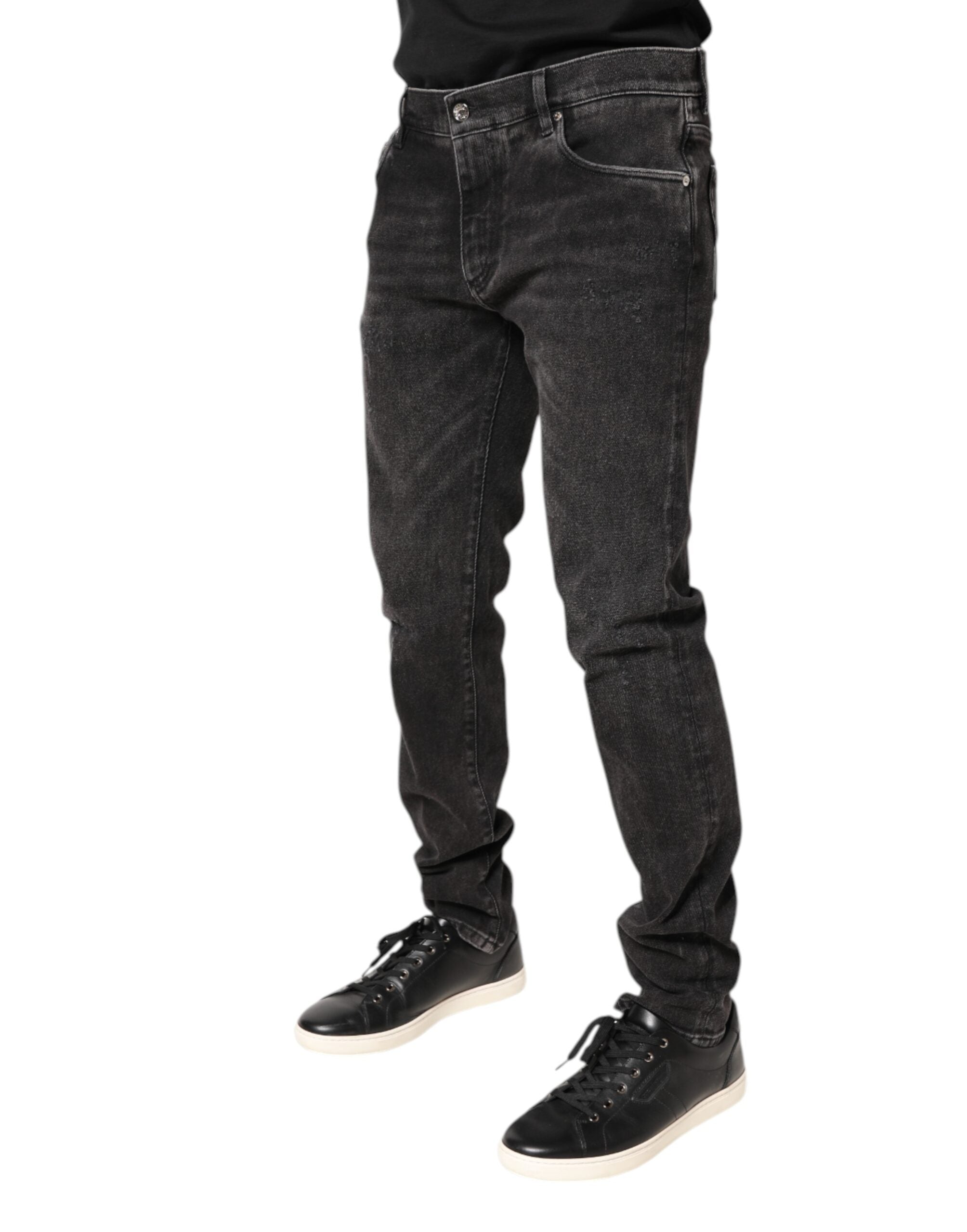 Jeans skinny en denim gris lavé de Dolce & Gabbana, coupe ajustée, détails classiques, tissu en coton doux.