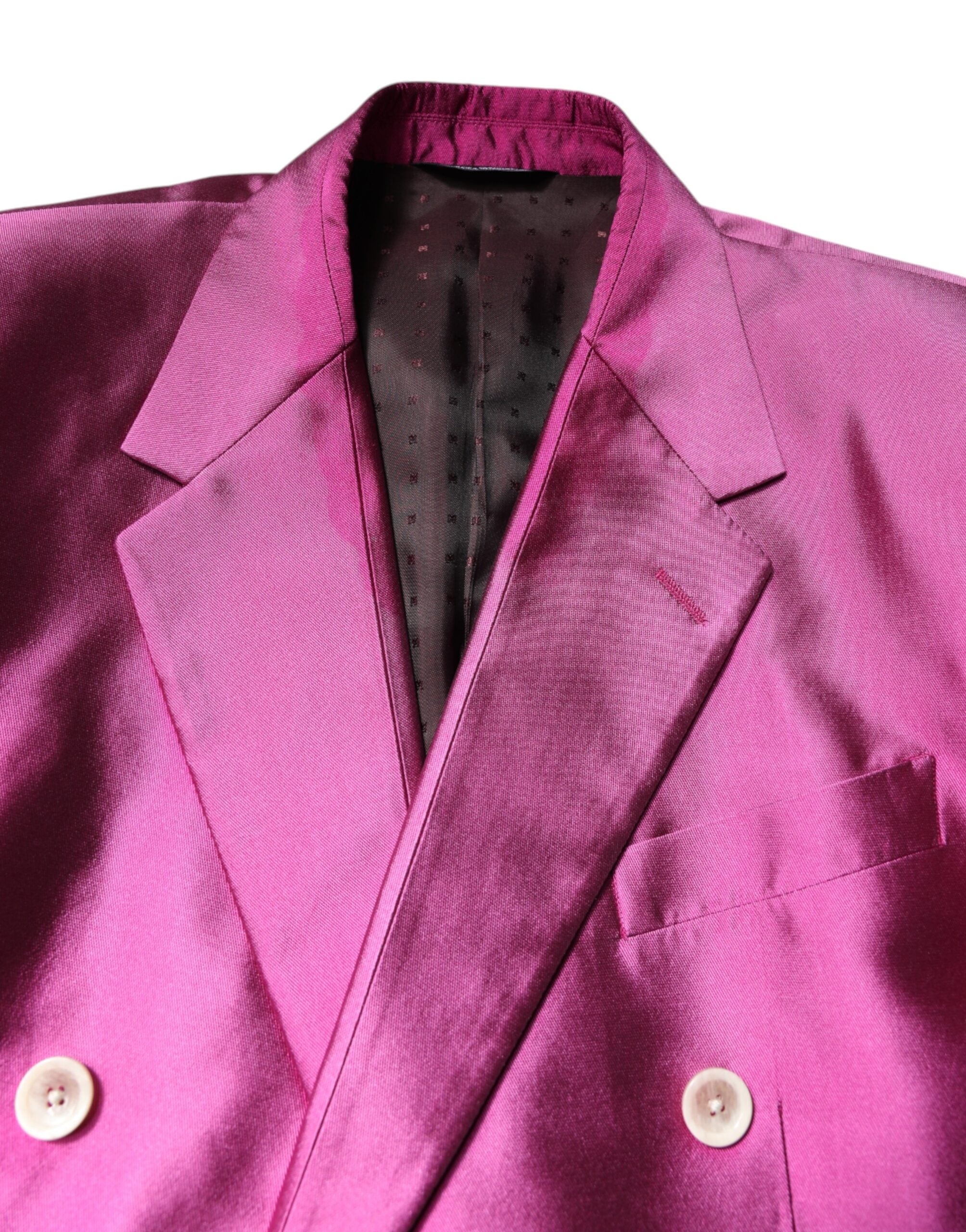 Costume trois pièces rose Dolce & Gabbana SICILIA à double boutonnage, vue de l'ensemble avec veste, pantalon et gilet.