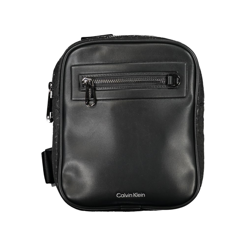 Sac à bandoulière pour homme Calvin Klein en polyester noir, avec poches frontales et logo visible.