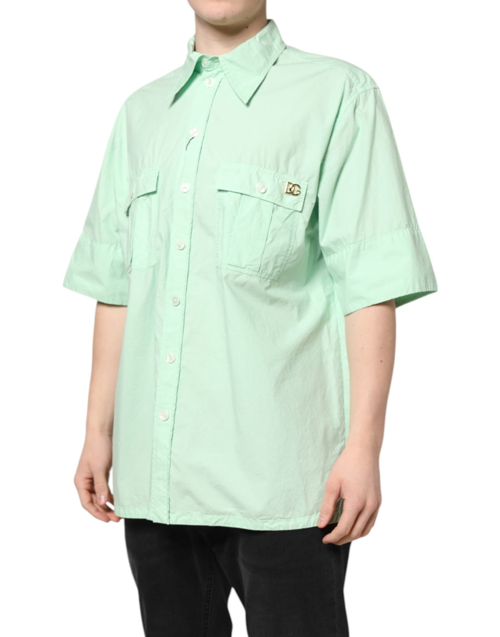 Chemise homme Dolce & Gabbana en coton vert à manches courtes, style décontracté et élégant.