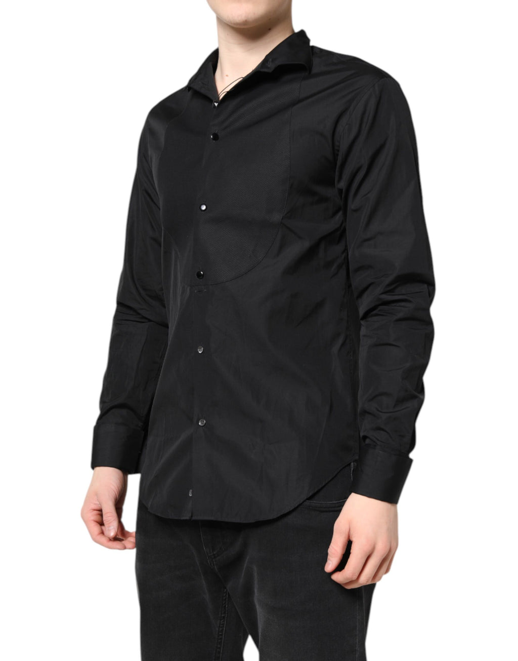 Chemise homme Emporio Armani en coton noir à manches longues pour costume formel, vue de face.