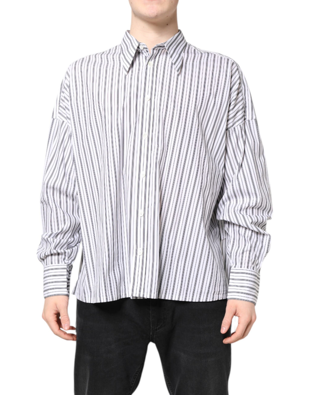 Chemise décontractée à rayures blanches et noires de Dolce & Gabbana, boutonnière, en tissu léger et élégant.