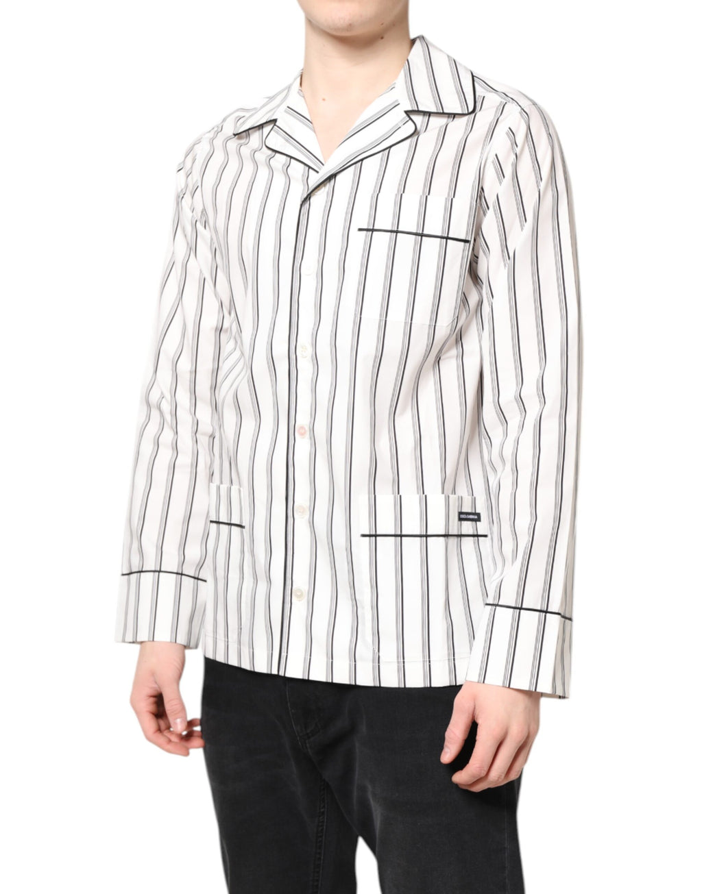 Chemise de pyjama Dolce & Gabbana à rayures blanches pour lounge et sommeil, en tissu doux et élégant.