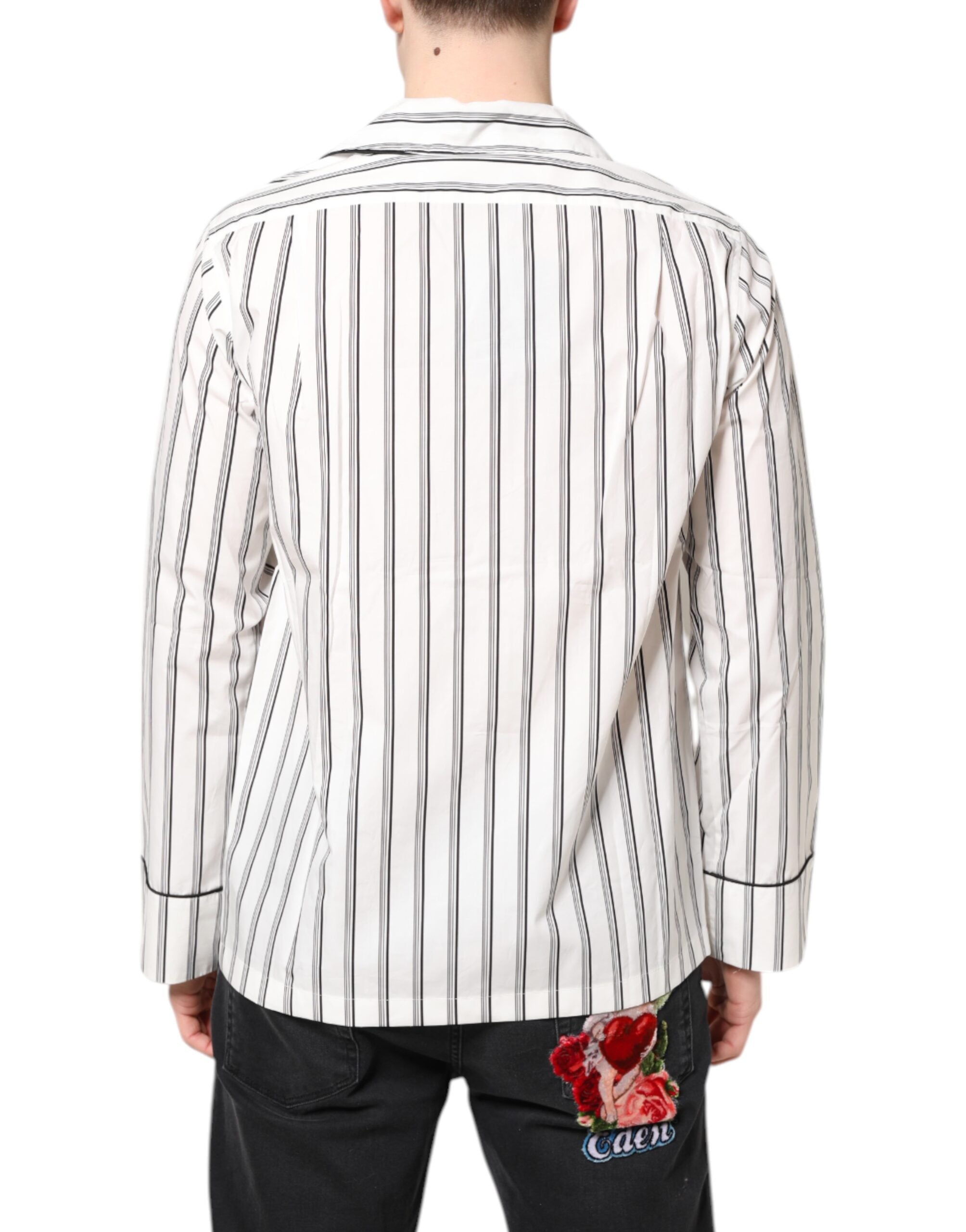 Chemise de pyjama Dolce & Gabbana à rayures blanches, vêtement de détente élégant pour le sommeil.