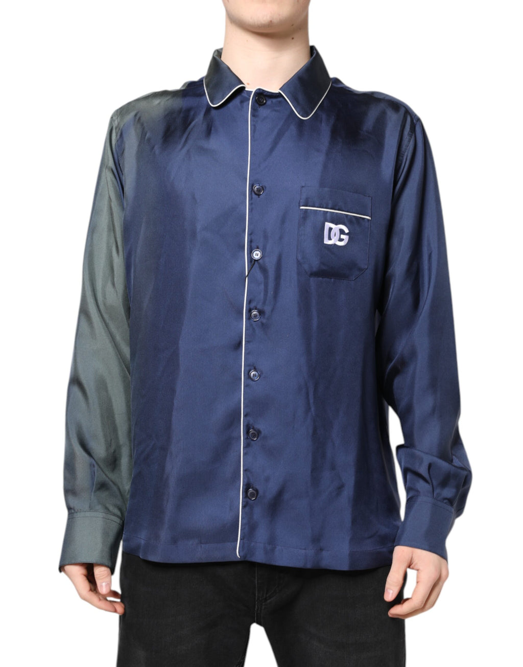 Chemise de pyjama Dolce & Gabbana multicolore pour détente, vêtement de sommeil confortable et élégant.