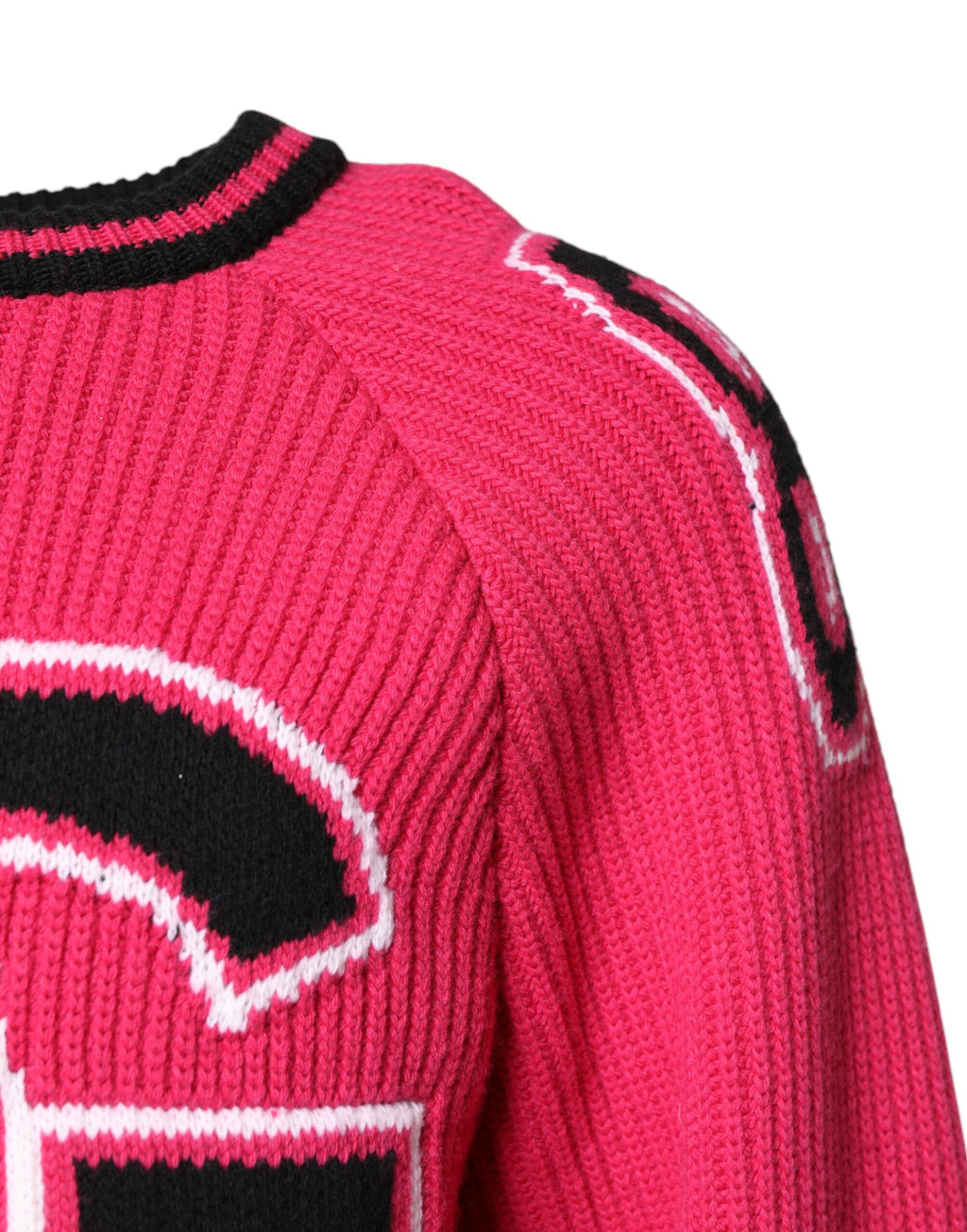 Pull à manches longues Dolce & Gabbana en coton rose avec logo imprimé, style confortable et chic.
