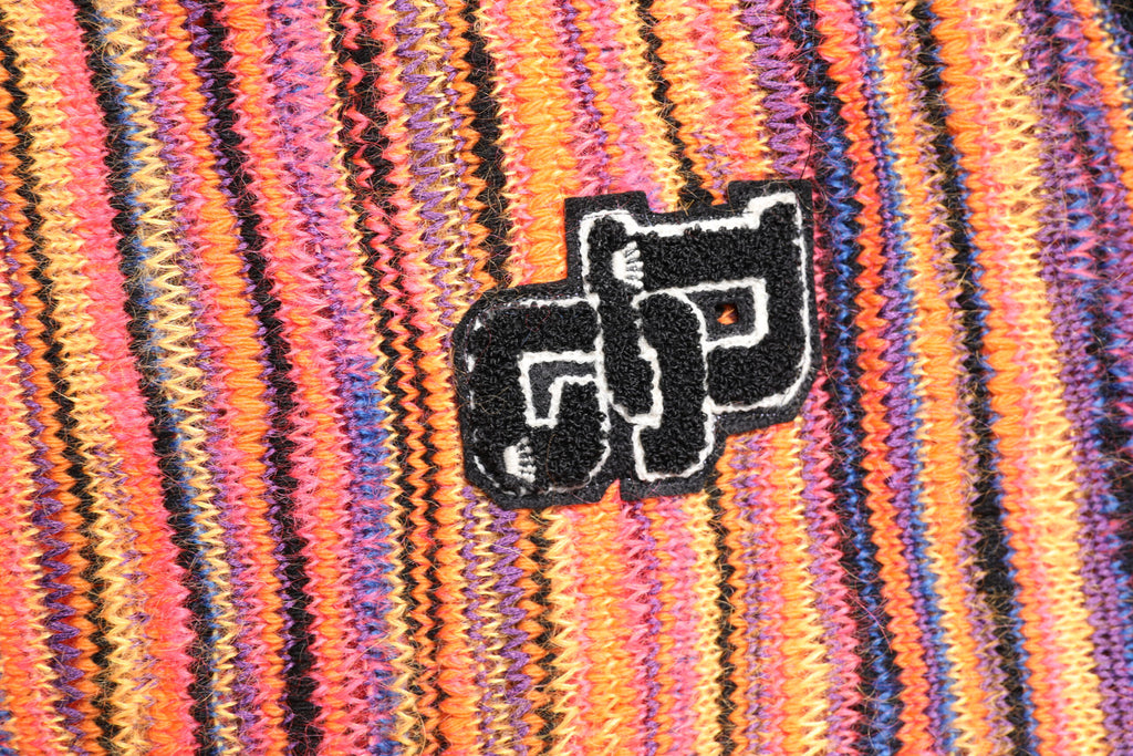 Pull en laine multicolore Dolce & Gabbana avec logo DG, pull-over à col rond et motif coloré, élégant et confortable.