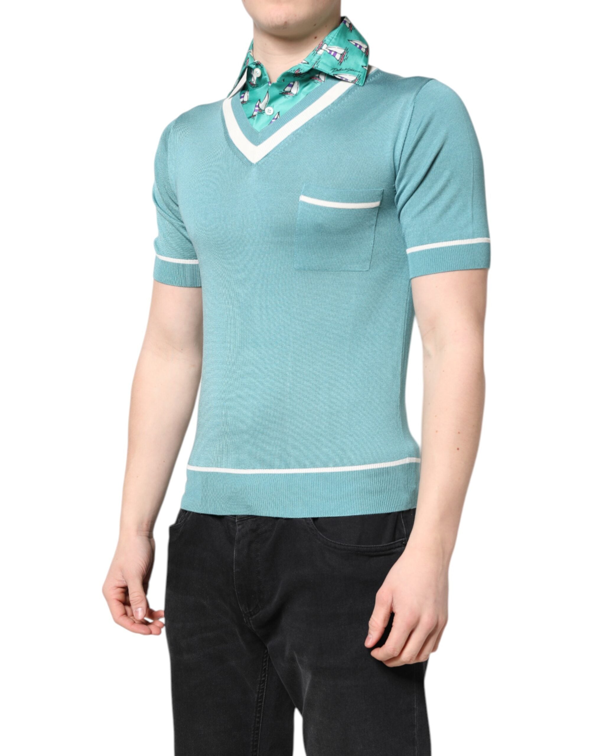 T-shirt à manches courtes Dolce & Gabbana vert avec imprimé, col classique et design élégant.