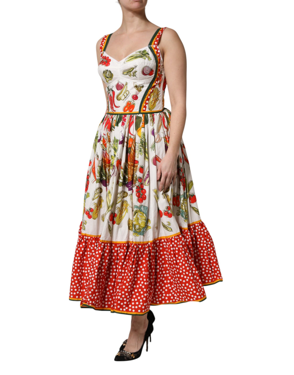 Robe sans manches Dolce & Gabbana blanche avec motifs de légumes, coupe évasée en ligne A, vue de face.
