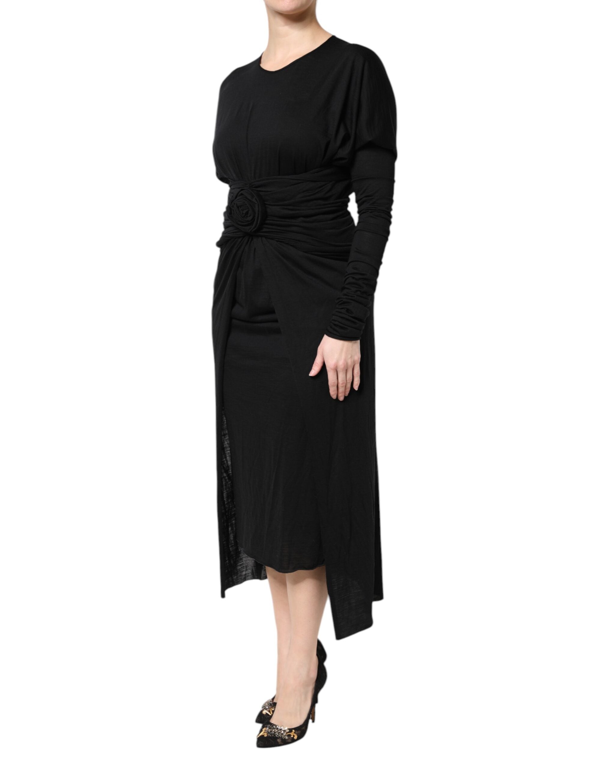 Robe midi noire en laine à manches longues de Dolce & Gabbana, coupe ajustée et élégante.