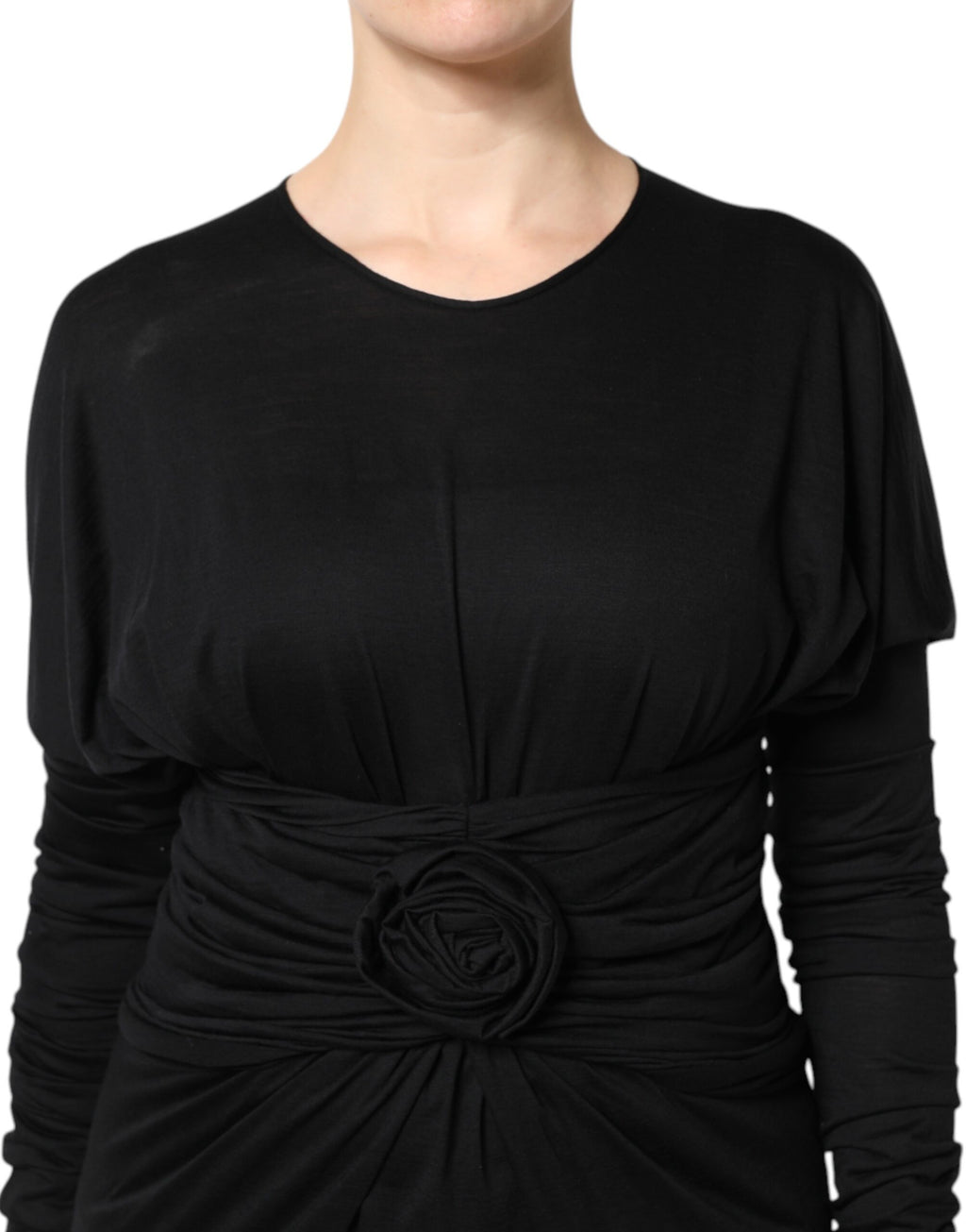 Robe midi noire en laine à manches longues de Dolce & Gabbana, coupe ajustée et élégante.