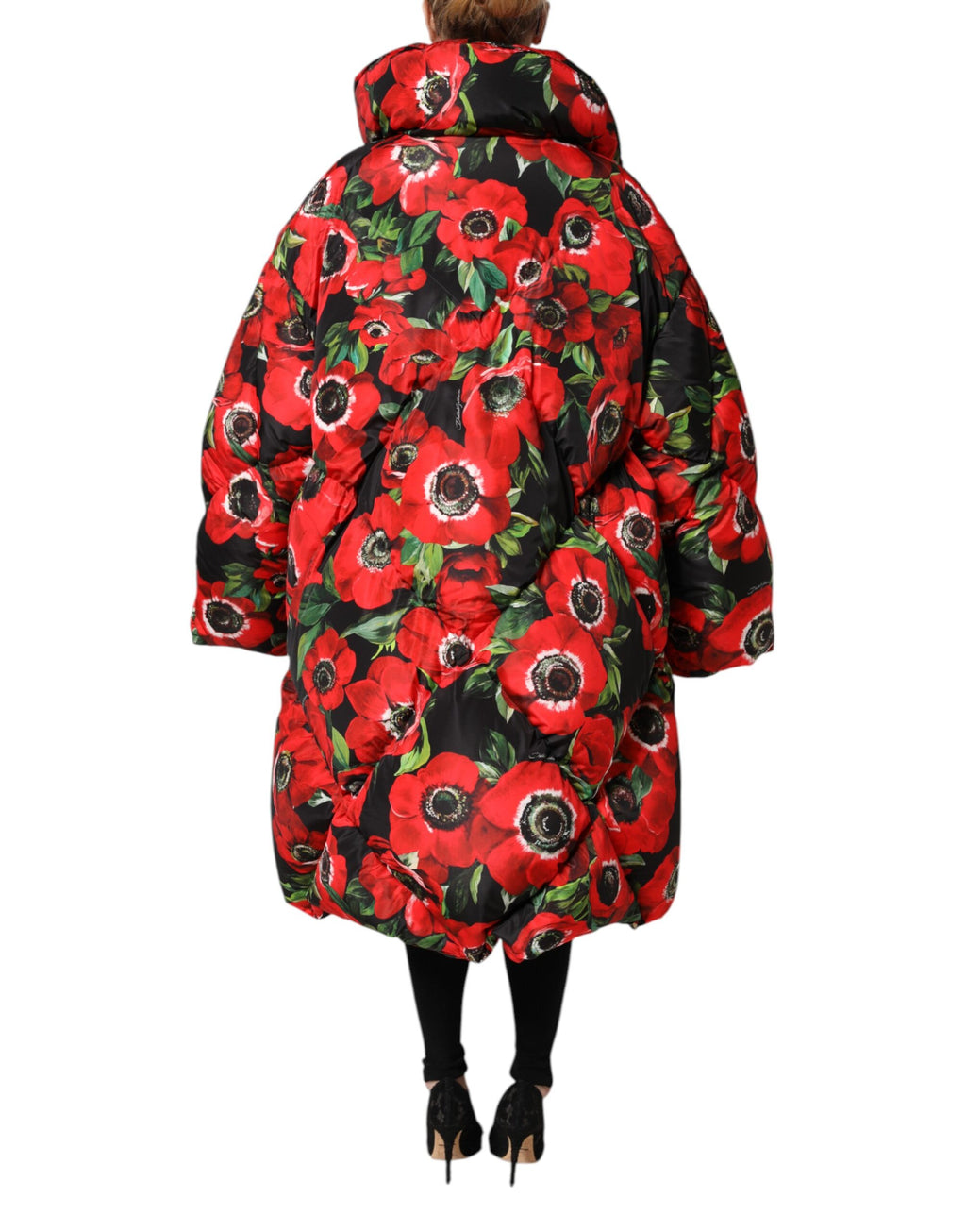 Veste matelassée Dolce & Gabbana à fermeture éclair, motif floral multicolore, style chaud et élégant.