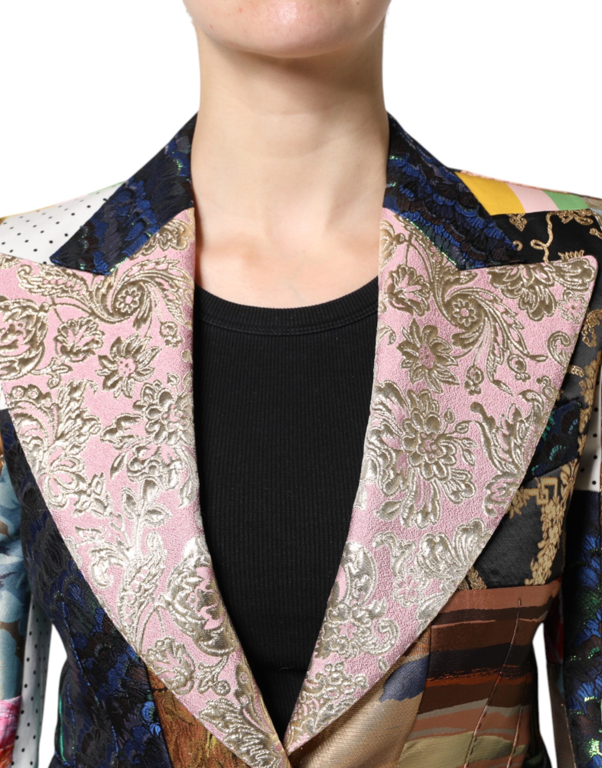 Veste en jacquard à patchwork floral multicolore de Dolce & Gabbana, détails élégants et motif coloré.