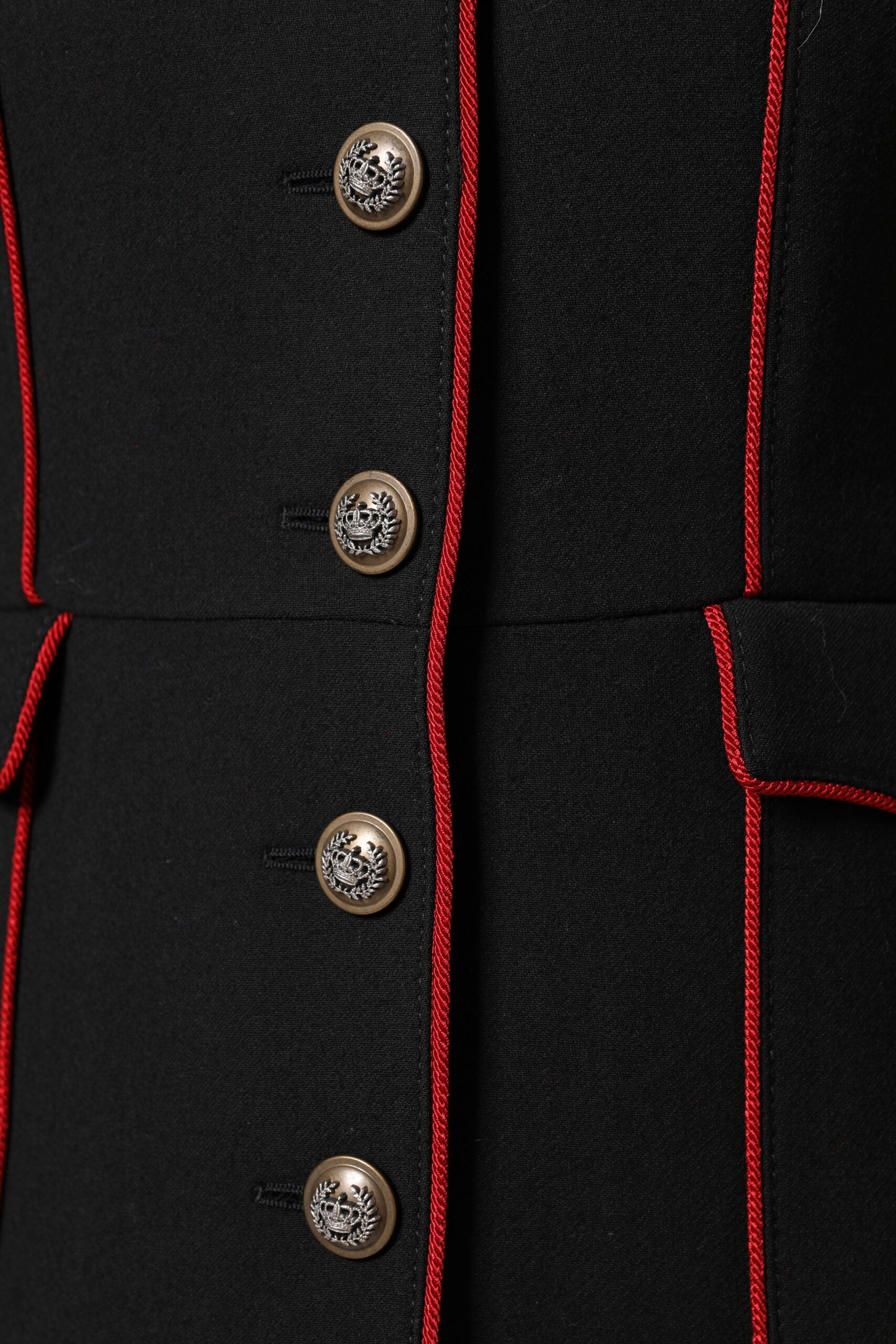 Manteau trench en laine noire à boutonnage simple de Dolce & Gabbana, veste élégante pour femmes ou hommes.