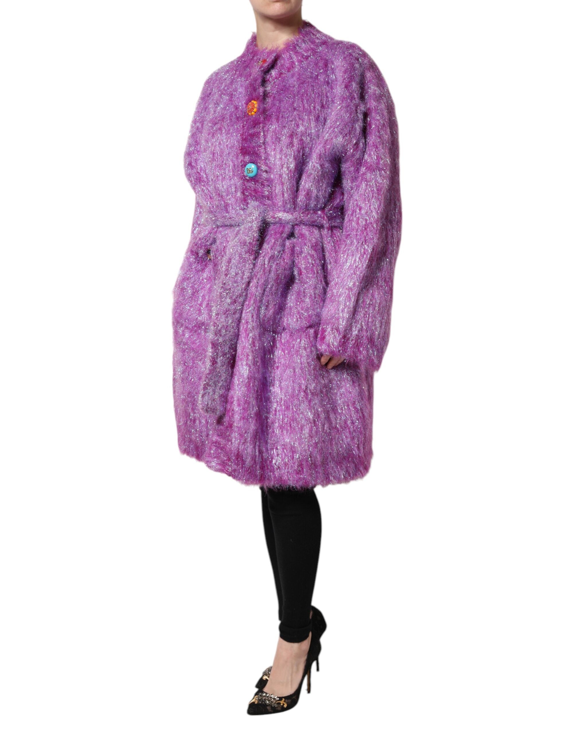 Manteau trench violet Dolce & Gabbana avec boutons ornés, léger et élégant, parfait pour une tenue sophistiquée.