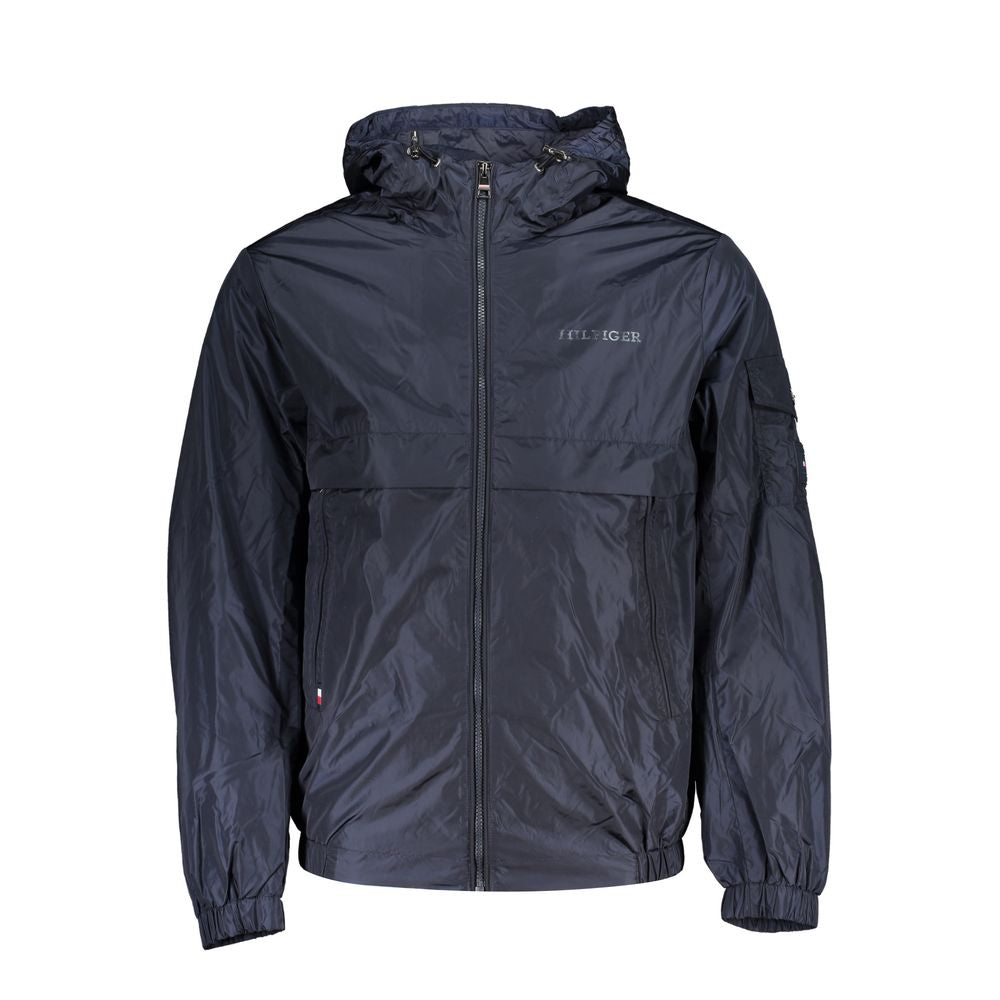 Veste en nylon bleu pour homme de la marque Tommy Hilfiger, vue de face avec fermeture éclair et col côtelé.