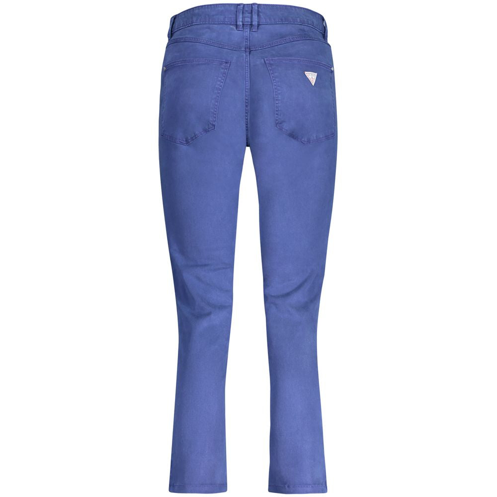 Jeans skinny en coton bleu pour femmes de la marque Guess Jeans, coupe ajustée et tendance, visibles sur l'image.