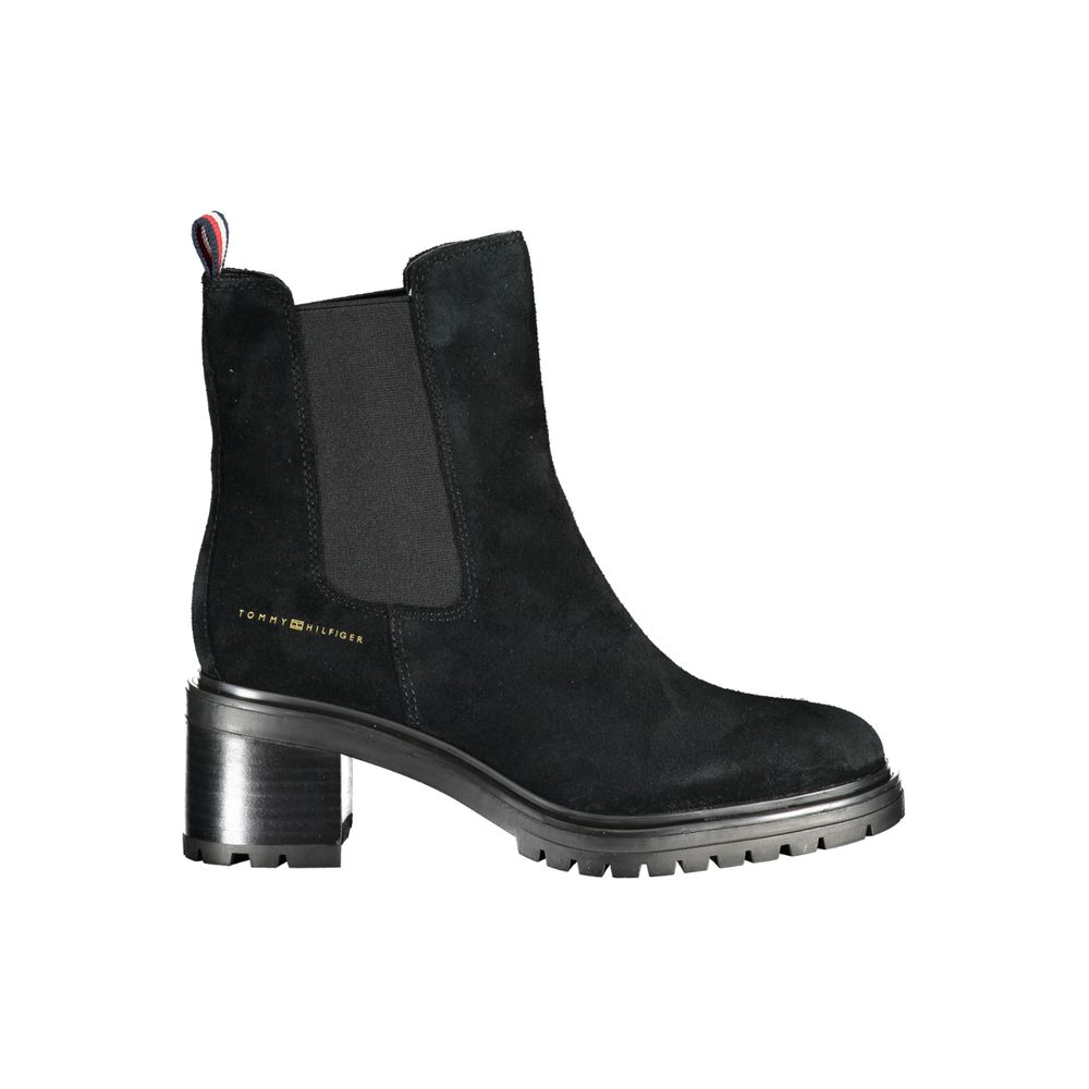 Bottes en cuir noir pour femmes de Tommy Hilfiger, style élégant avec semelle résistante et design moderne.