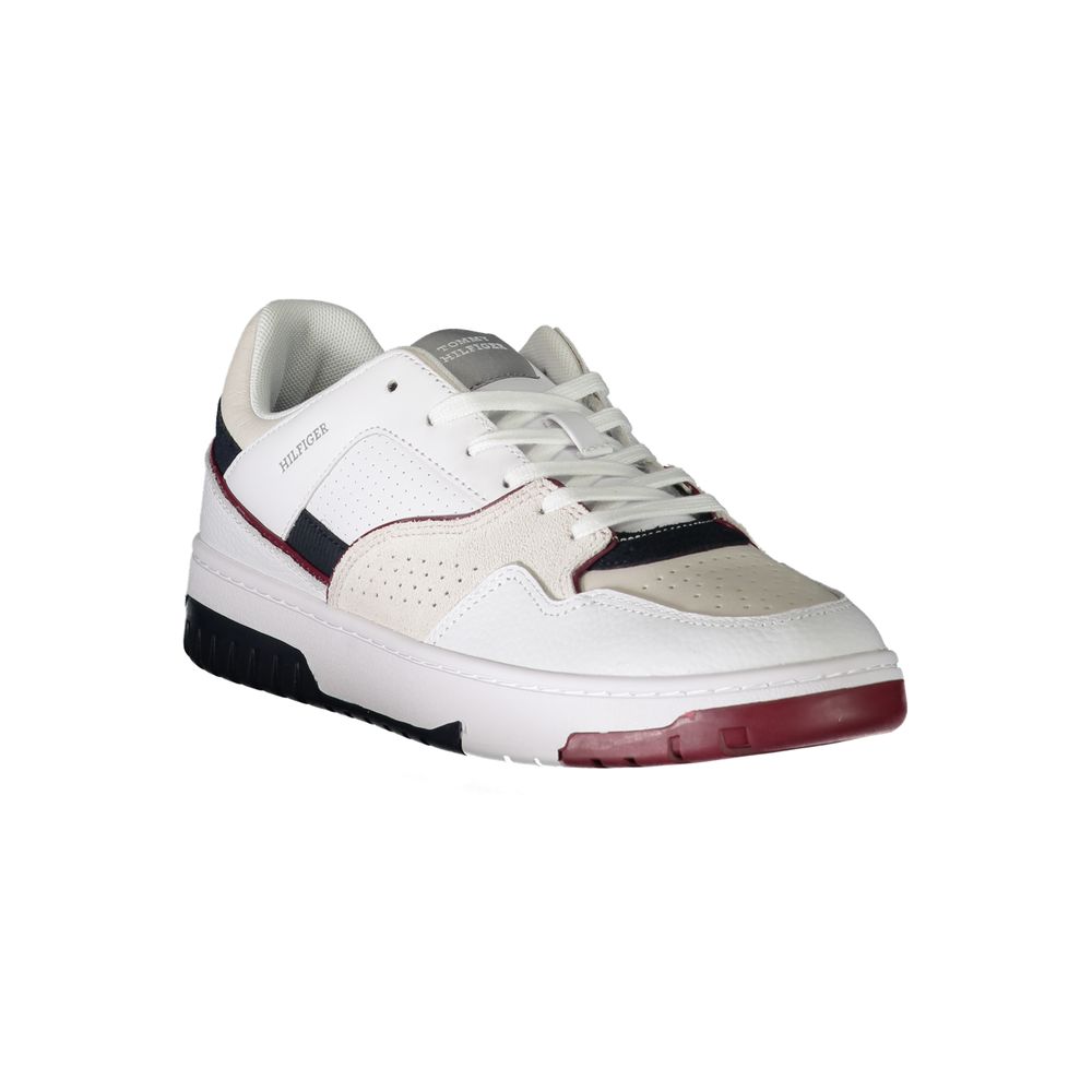 Sneaker homme Tommy Hilfiger en polyuréthane blanc, style décontracté avec semelle blanche et design moderne.