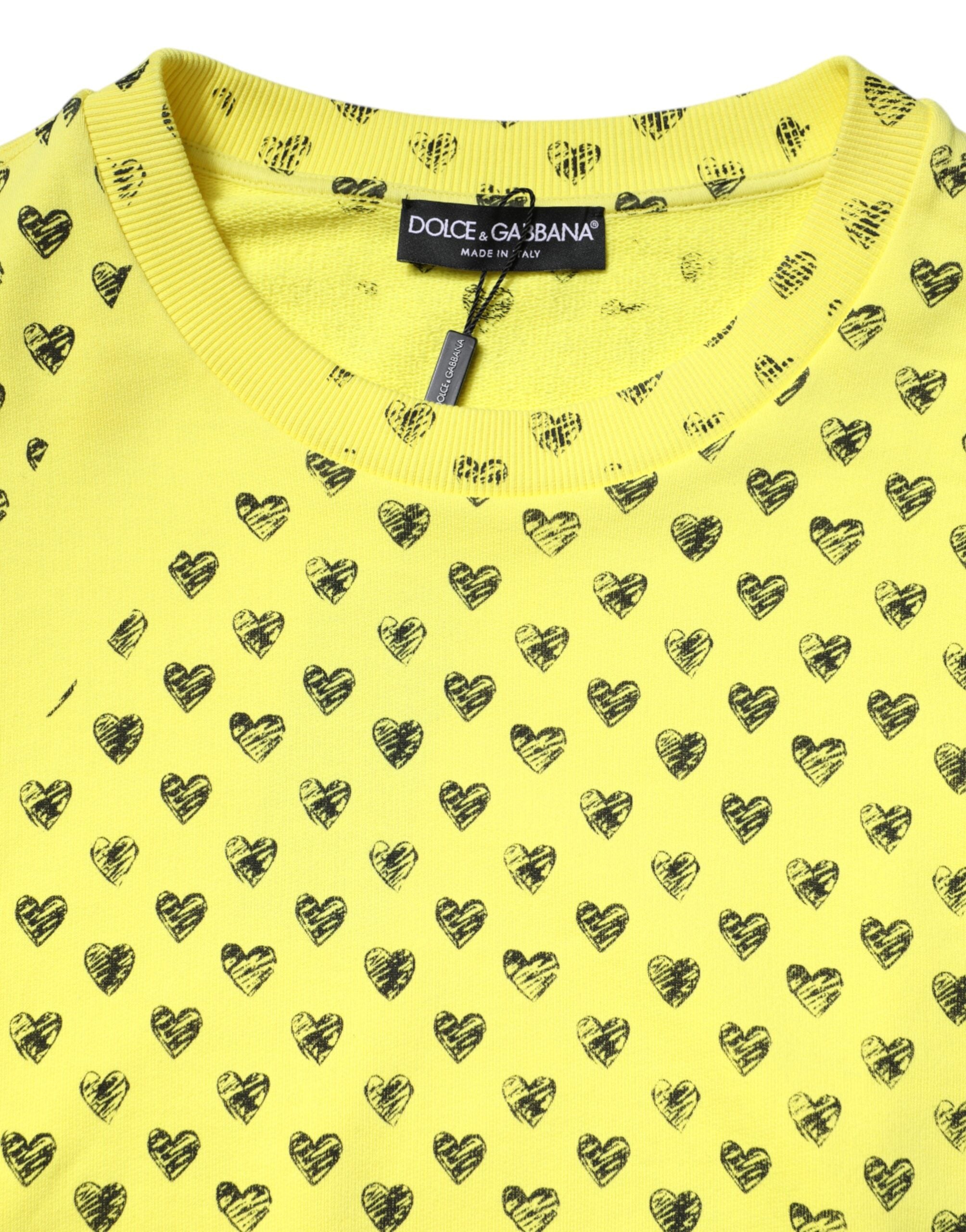 Pull en laine Dolce & Gabbana jaune avec motif cœur, col rond, pour homme, vue de face.