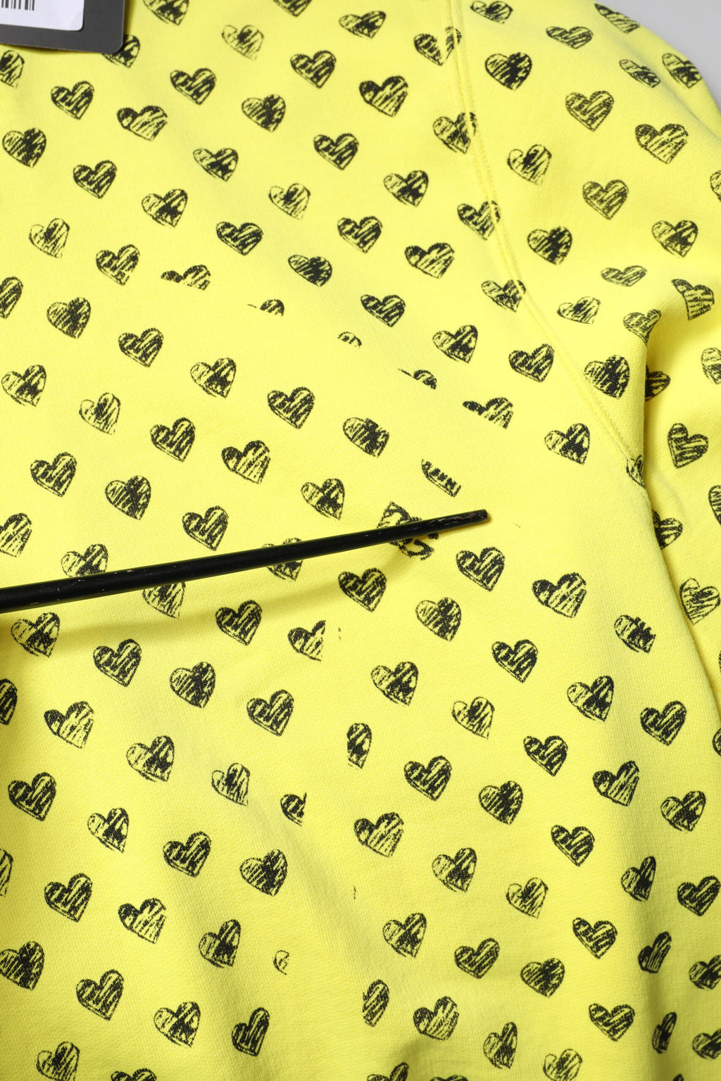 Pull à col rond pour homme Dolce & Gabbana, pull jaune avec motif de cœur, vêtement en maille élégant et tendance.