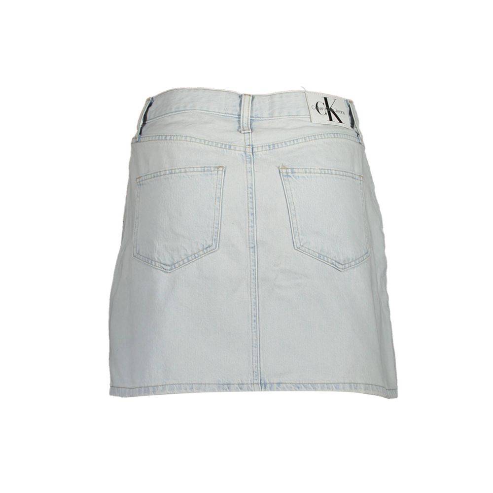 Jupe en coton bleu azur pour femmes de la marque Calvin Klein, coupe élégante et confortable, vue de face.