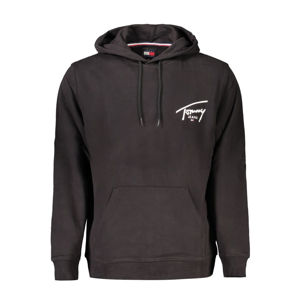 Pull homme Tommy Hilfiger en coton noir, col rond, détails classiques, porté sur mannequin.