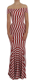 Robe en soie stretch rouge et blanche Dolce & Gabbana, élégante et fluide, portée sur un mannequin.