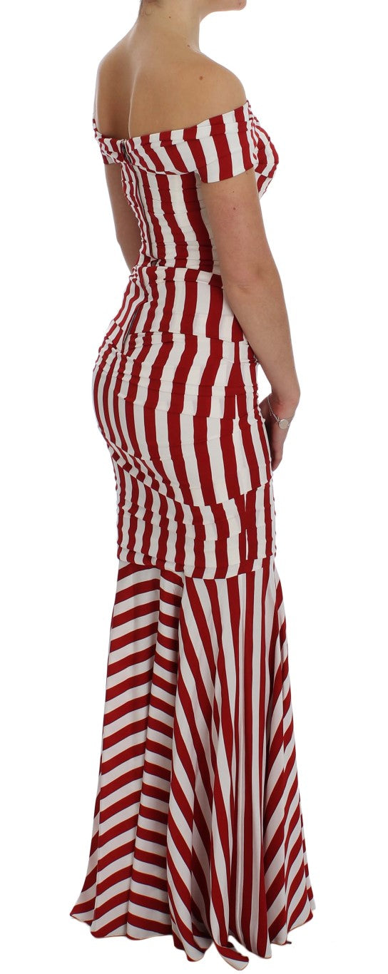 Robe en soie rouge et blanche Dolce & Gabbana, robe stretch élégante avec détails sophistiqués, vue de face sur mannequin.