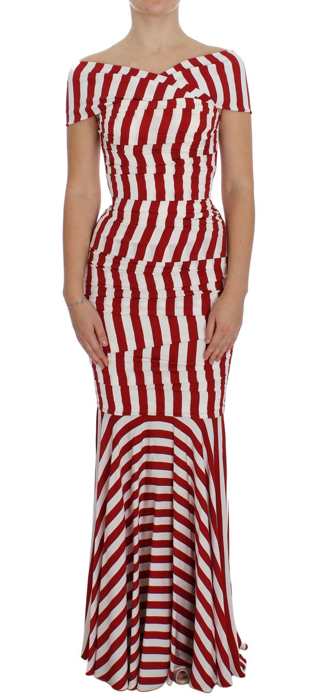 Robe rouge et blanche en soie extensible de Dolce & Gabbana, coupe élégante et sophistiquée, vue de face.