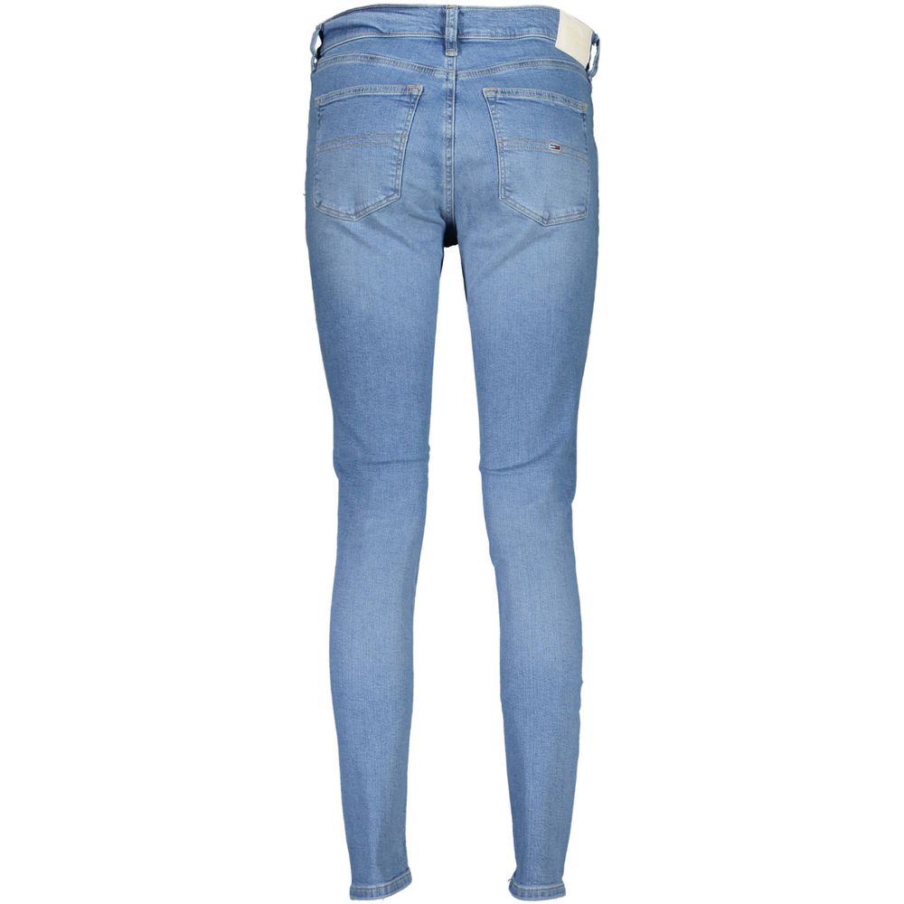 Jeans skinny en coton bleu azur pour femmes de Tommy Hilfiger, coupe ajustée et moderne, visibles sur l'image.